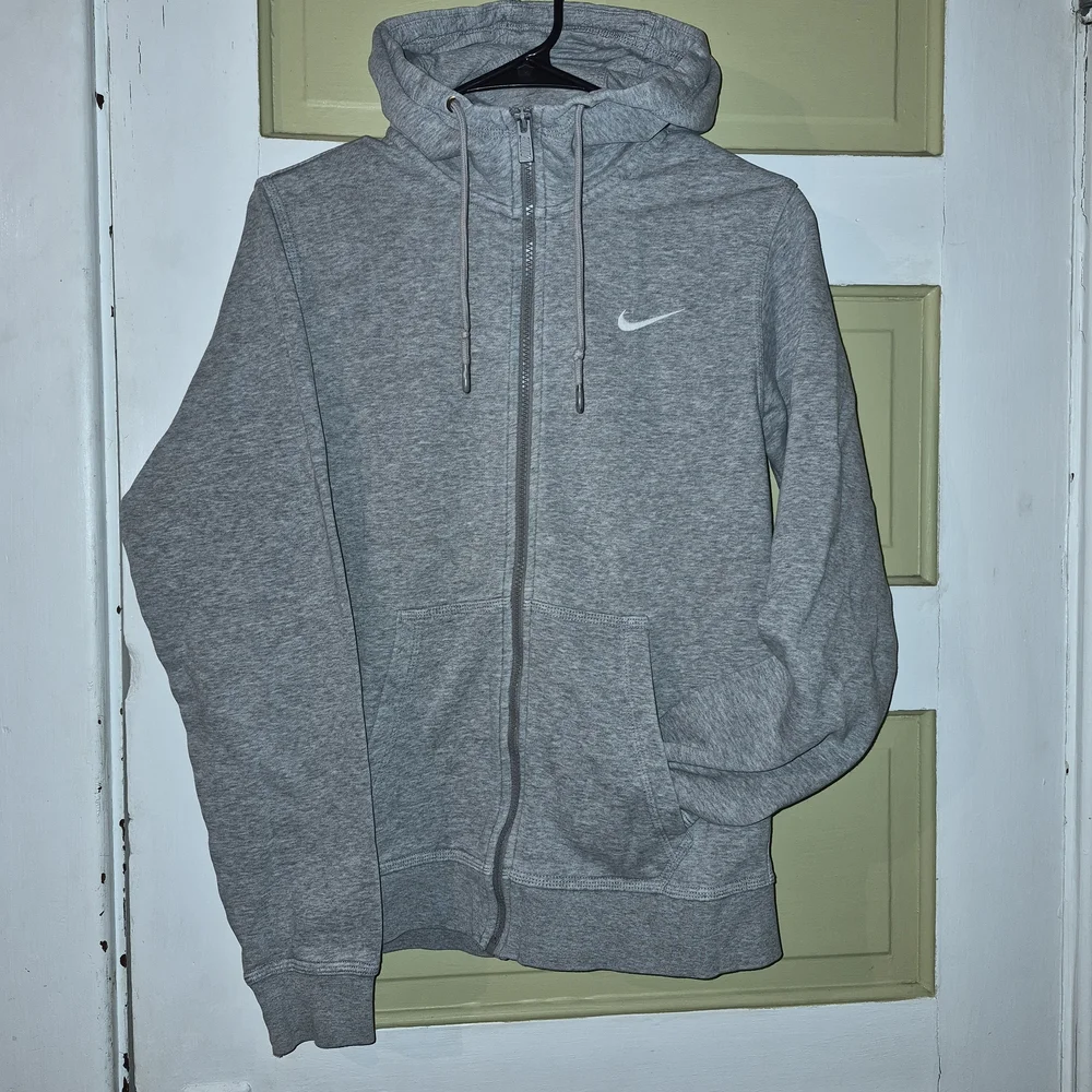 Nike Girl's Light Gray Full-Zip Hoodie - Picture 1 of 4